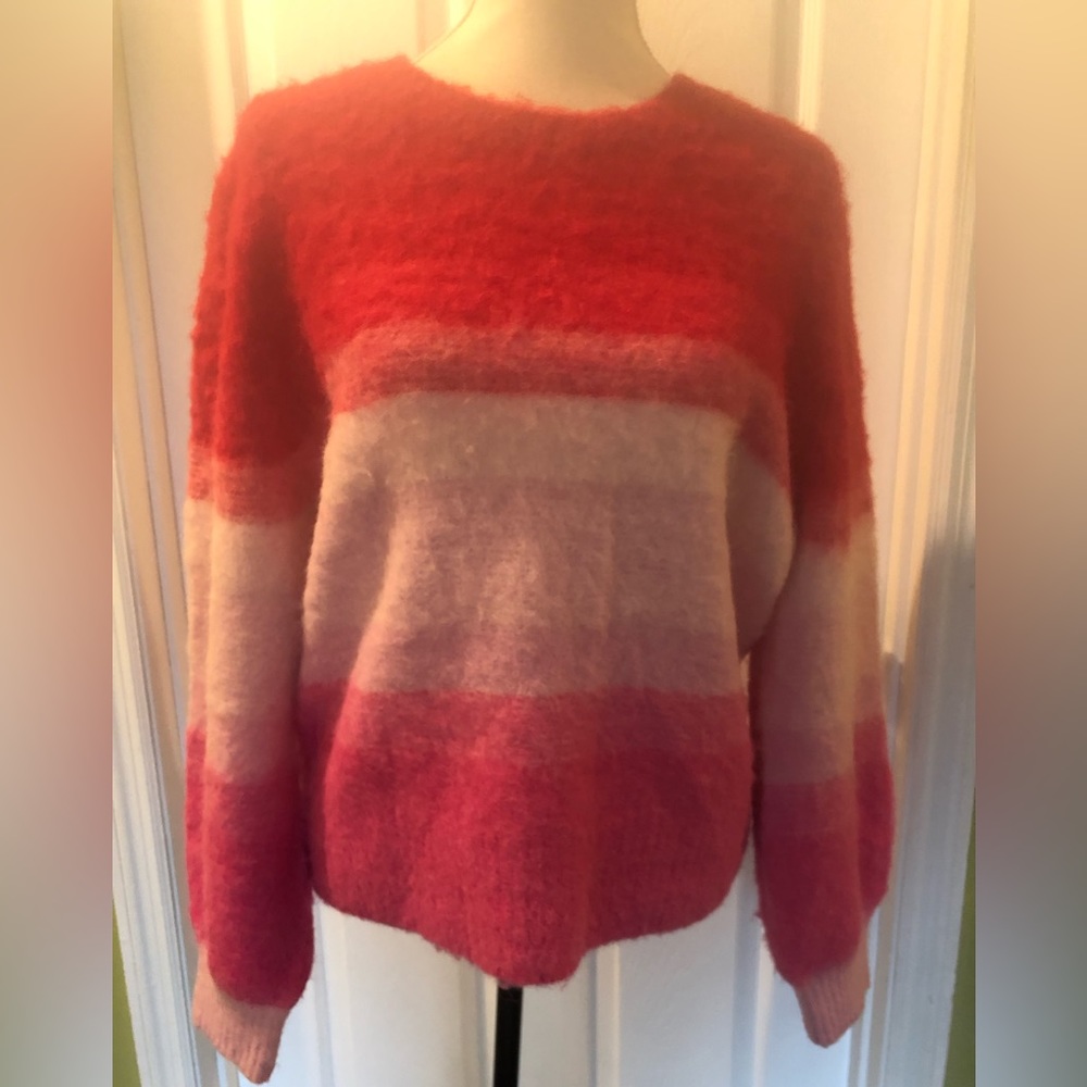 Banana Republic XL Sweater Pink and Red